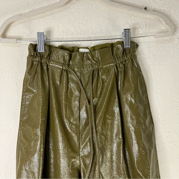 Aritzia Wilfred Jive High Waisted Faux Leather Pants in Avocado Green - Picture 4 of 10
